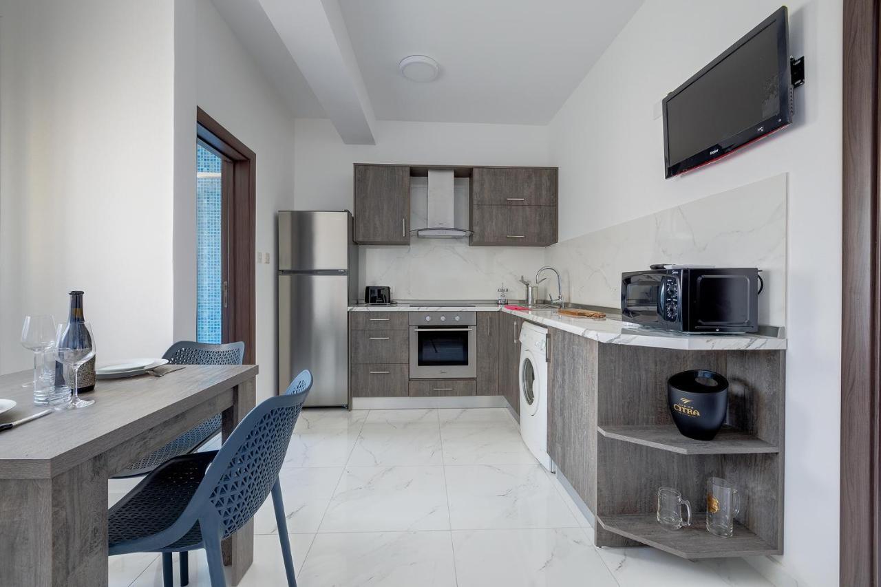 Sir William Reid Holiday Apartments Слима Екстериор снимка