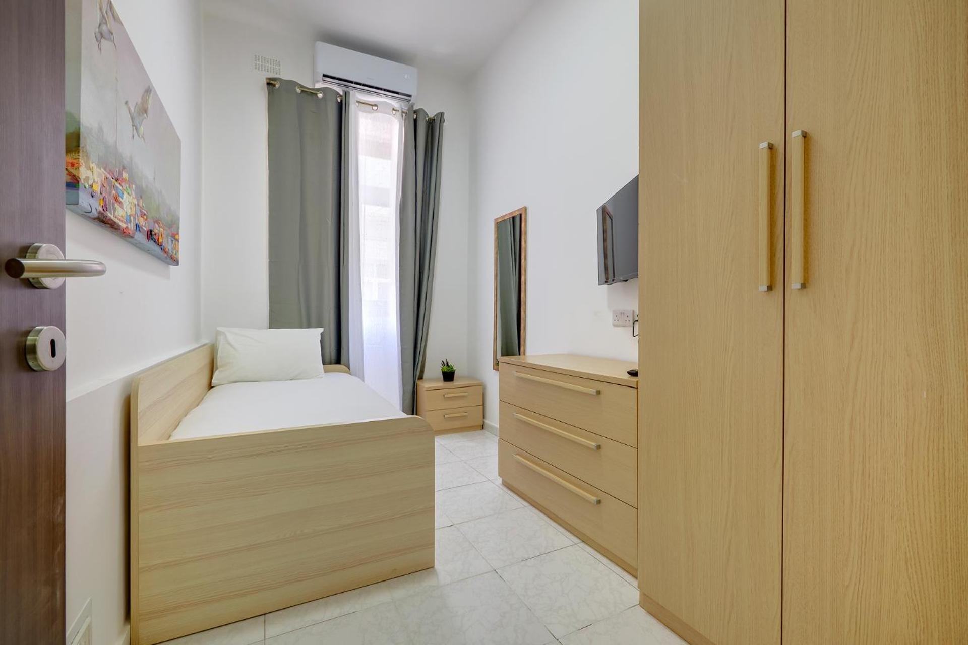 Sir William Reid Holiday Apartments Слима Екстериор снимка